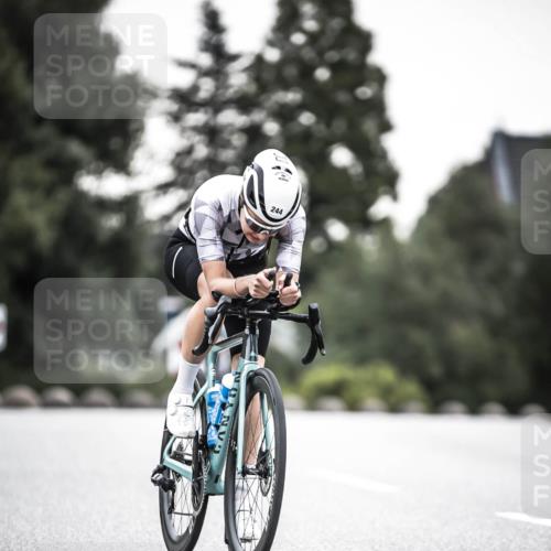 21.06.2026 - 29. Vierlanden-Triathlon H.Heesch http://msf.ph/oto/9912126 21.06.2026 09:51:16 Radfahren 32, 41, 42, 228, 244 meine-sportfotos.de