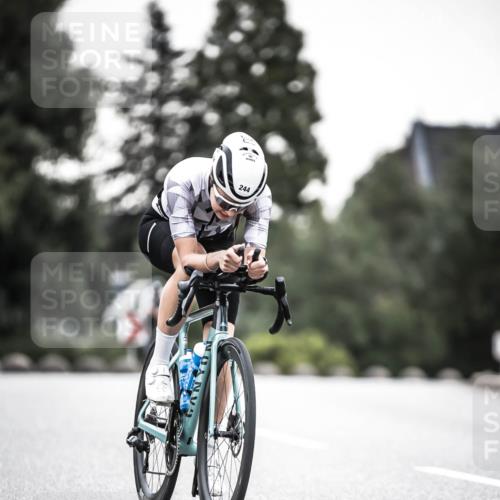 21.06.2026 - 29. Vierlanden-Triathlon H.Heesch http://msf.ph/oto/9912127 21.06.2026 09:51:16 Radfahren 32, 41, 42, 228, 244 meine-sportfotos.de