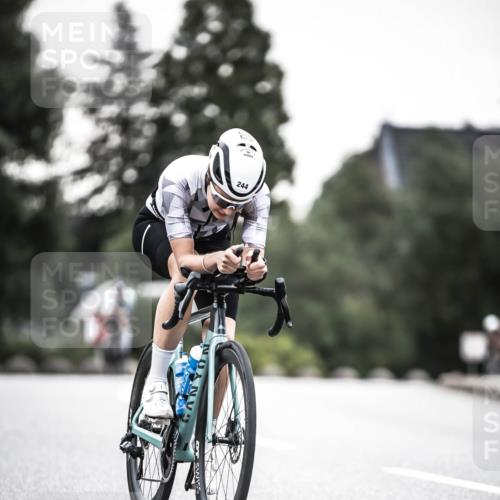 21.06.2026 - 29. Vierlanden-Triathlon H.Heesch http://msf.ph/oto/9912128 21.06.2026 09:51:16 Radfahren 32, 41, 42, 228, 244 meine-sportfotos.de