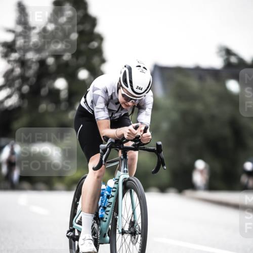21.06.2026 - 29. Vierlanden-Triathlon H.Heesch http://msf.ph/oto/9912131 21.06.2026 09:51:16 Radfahren 32, 41, 42, 228, 244 meine-sportfotos.de