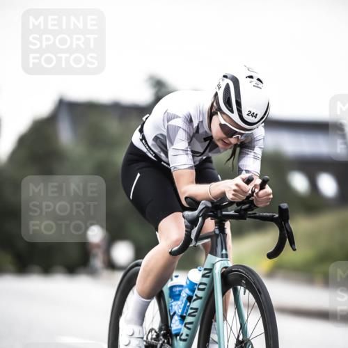 21.06.2026 - 29. Vierlanden-Triathlon H.Heesch http://msf.ph/oto/9912136 21.06.2026 09:51:16 Radfahren 32, 41, 42, 228, 244 meine-sportfotos.de
