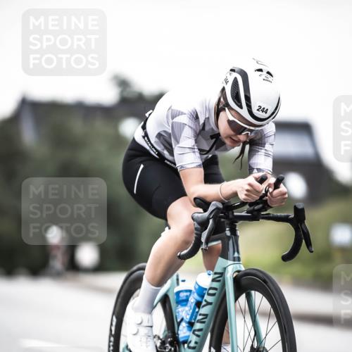 21.06.2026 - 29. Vierlanden-Triathlon H.Heesch http://msf.ph/oto/9912137 21.06.2026 09:51:16 Radfahren 32, 41, 42, 228, 244 meine-sportfotos.de