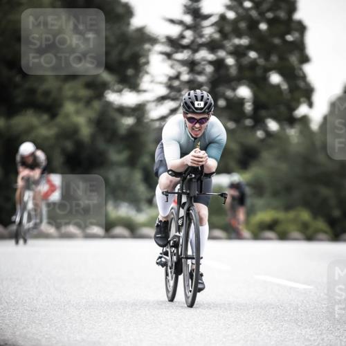 21.06.2026 - 29. Vierlanden-Triathlon H.Heesch http://msf.ph/oto/9912146 21.06.2026 09:51:21 Radfahren 32, 41, 42, 129, 228 meine-sportfotos.de