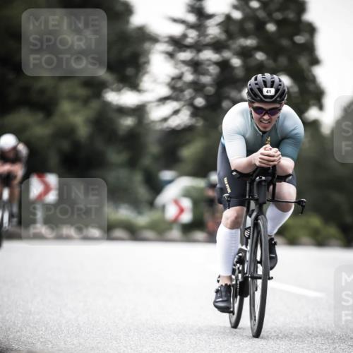 21.06.2026 - 29. Vierlanden-Triathlon H.Heesch http://msf.ph/oto/9912153 21.06.2026 09:51:21 Radfahren 32, 41, 42, 129, 228 meine-sportfotos.de