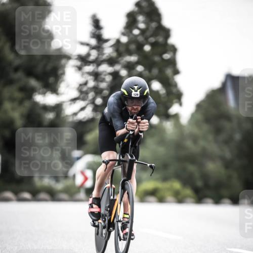 21.06.2026 - 29. Vierlanden-Triathlon H.Heesch http://msf.ph/oto/9912178 21.06.2026 09:51:26 Radfahren 32, 42, 129 meine-sportfotos.de