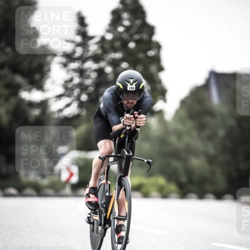 21.06.2026 - 29. Vierlanden-Triathlon H.Heesch http://msf.ph/oto/9912179 21.06.2026 09:51:26 Radfahren 32, 42, 129 meine-sportfotos.de