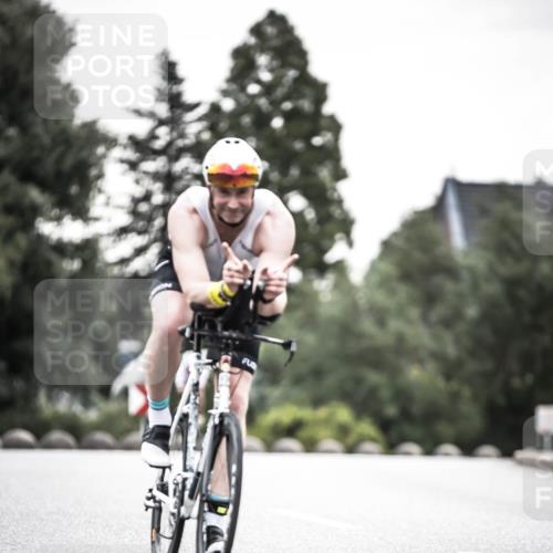 21.06.2026 - 29. Vierlanden-Triathlon H.Heesch http://msf.ph/oto/9912194 21.06.2026 09:52:01 Radfahren 61, 137, 211, 274, 300 meine-sportfotos.de