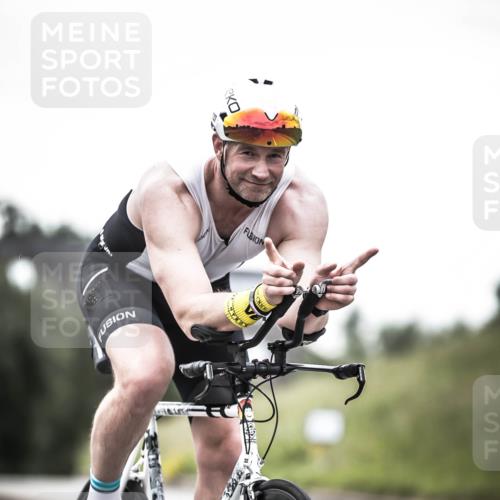 21.06.2026 - 29. Vierlanden-Triathlon H.Heesch http://msf.ph/oto/9912207 21.06.2026 09:52:02 Radfahren 61, 137, 211, 274, 300 meine-sportfotos.de