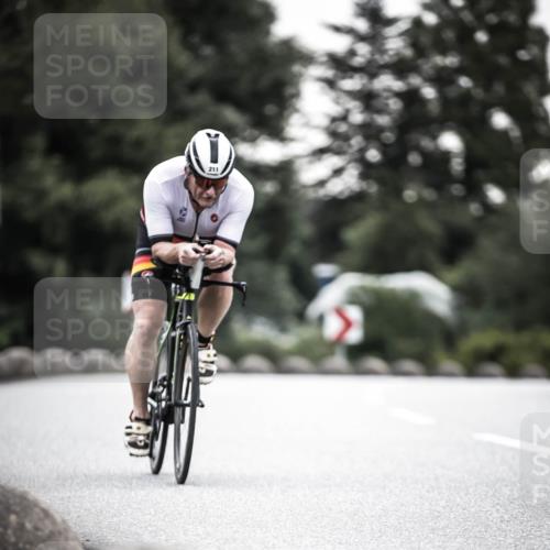 21.06.2026 - 29. Vierlanden-Triathlon H.Heesch http://msf.ph/oto/9912216 21.06.2026 09:52:06 Radfahren 76, 84, 132, 169, 211, 274, 300 meine-sportfotos.de