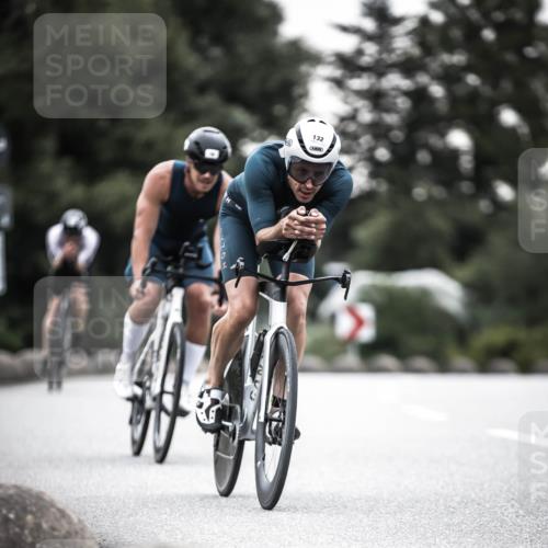 21.06.2026 - 29. Vierlanden-Triathlon H.Heesch http://msf.ph/oto/9912234 21.06.2026 09:52:14 Radfahren 76, 84, 132, 169, 193, 1355 meine-sportfotos.de