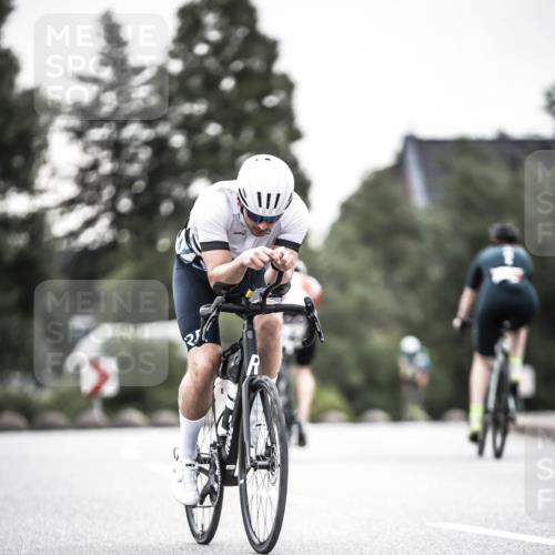 21.06.2026 - 29. Vierlanden-Triathlon H.Heesch http://msf.ph/oto/9912319 21.06.2026 09:53:33 Radfahren 51, 74, 79, 183, 219, 268, 302 meine-sportfotos.de
