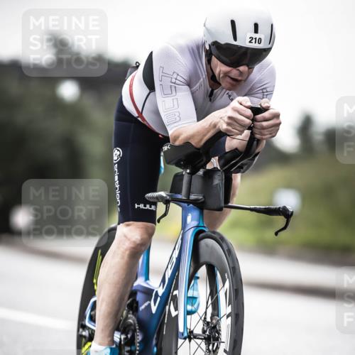 21.06.2026 - 29. Vierlanden-Triathlon H.Heesch http://msf.ph/oto/9912358 21.06.2026 09:53:45 Radfahren 72, 78, 91, 106, 112, 210, 266, 284 meine-sportfotos.de