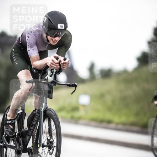 21.06.2026 - 29. Vierlanden-Triathlon H.Heesch http://msf.ph/oto/9912381 21.06.2026 09:54:04 Radfahren 45, 271 meine-sportfotos.de