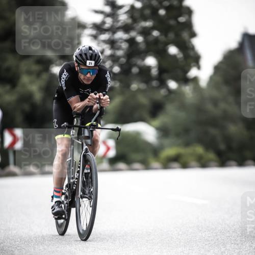 21.06.2026 - 29. Vierlanden-Triathlon H.Heesch http://msf.ph/oto/9912390 21.06.2026 09:54:16 Radfahren 21, 27, 164, 294 meine-sportfotos.de