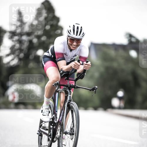 21.06.2026 - 29. Vierlanden-Triathlon H.Heesch http://msf.ph/oto/9912413 21.06.2026 09:54:33 Radfahren 4, 99, 141, 186, 226 meine-sportfotos.de