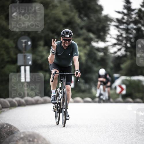 21.06.2026 - 29. Vierlanden-Triathlon H.Heesch http://msf.ph/oto/9912420 21.06.2026 09:54:56 Radfahren 128, 148, 292, 293 meine-sportfotos.de