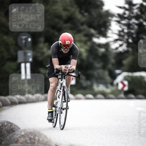 21.06.2026 - 29. Vierlanden-Triathlon H.Heesch http://msf.ph/oto/9912447 21.06.2026 09:55:02 Radfahren 128, 148, 264, 292 meine-sportfotos.de