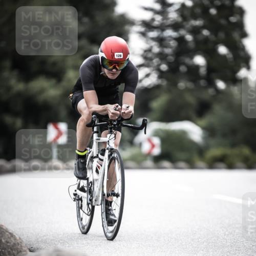 21.06.2026 - 29. Vierlanden-Triathlon H.Heesch http://msf.ph/oto/9912454 21.06.2026 09:55:03 Radfahren 128, 148, 264 meine-sportfotos.de