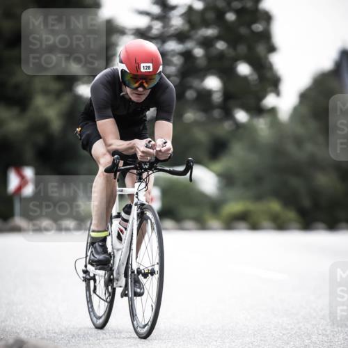 21.06.2026 - 29. Vierlanden-Triathlon H.Heesch http://msf.ph/oto/9912457 21.06.2026 09:55:03 Radfahren 128, 148, 264 meine-sportfotos.de