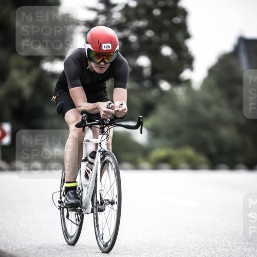 21.06.2026 - 29. Vierlanden-Triathlon H.Heesch http://msf.ph/oto/9912458 21.06.2026 09:55:03 Radfahren 128, 148, 264 meine-sportfotos.de