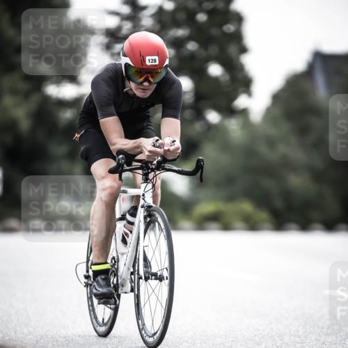 21.06.2026 - 29. Vierlanden-Triathlon H.Heesch http://msf.ph/oto/9912459 21.06.2026 09:55:03 Radfahren 128, 148, 264 meine-sportfotos.de