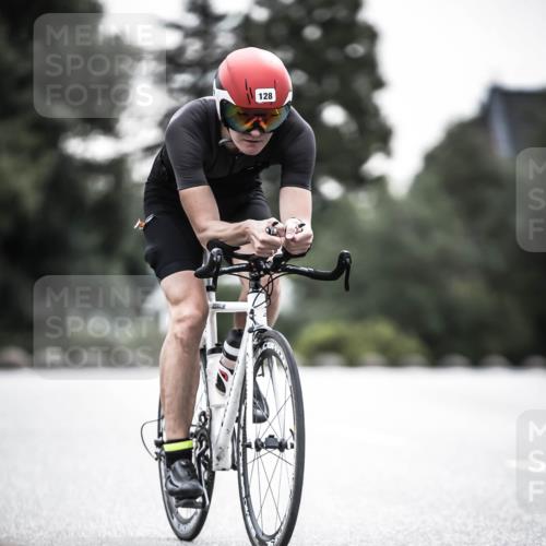 21.06.2026 - 29. Vierlanden-Triathlon H.Heesch http://msf.ph/oto/9912460 21.06.2026 09:55:03 Radfahren 128, 148, 264 meine-sportfotos.de