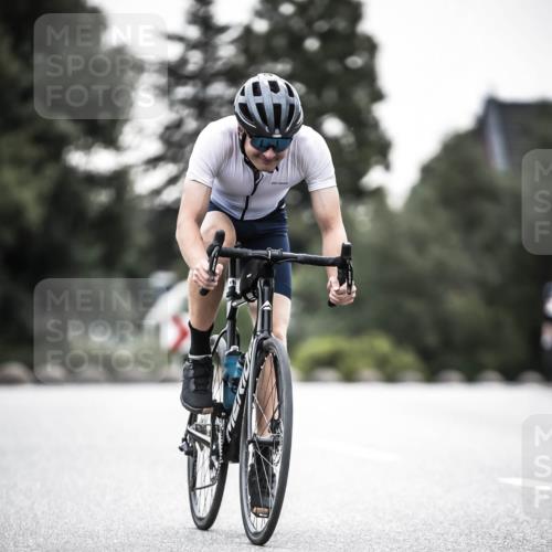 21.06.2026 - 29. Vierlanden-Triathlon H.Heesch http://msf.ph/oto/9912468 21.06.2026 09:55:22 Radfahren 20 meine-sportfotos.de