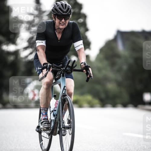 21.06.2026 - 29. Vierlanden-Triathlon H.Heesch http://msf.ph/oto/9912493 21.06.2026 09:55:35 Radfahren 142, 177, 184, 235, 252 meine-sportfotos.de