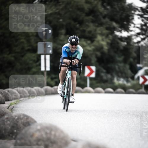 21.06.2026 - 29. Vierlanden-Triathlon H.Heesch http://msf.ph/oto/9912511 21.06.2026 09:56:13 Radfahren 57 meine-sportfotos.de