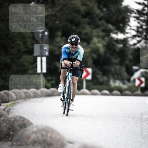 21.06.2026 - 29. Vierlanden-Triathlon H.Heesch http://msf.ph/oto/9912514 21.06.2026 09:56:13 Radfahren 57 meine-sportfotos.de