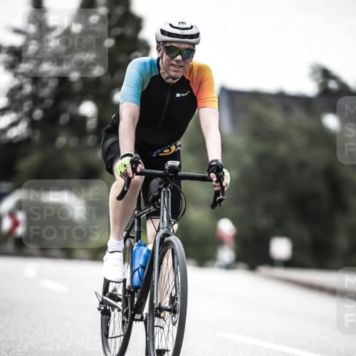 21.06.2026 - 29. Vierlanden-Triathlon H.Heesch http://msf.ph/oto/9912563 21.06.2026 09:56:34 Radfahren 103, 259, 291 meine-sportfotos.de