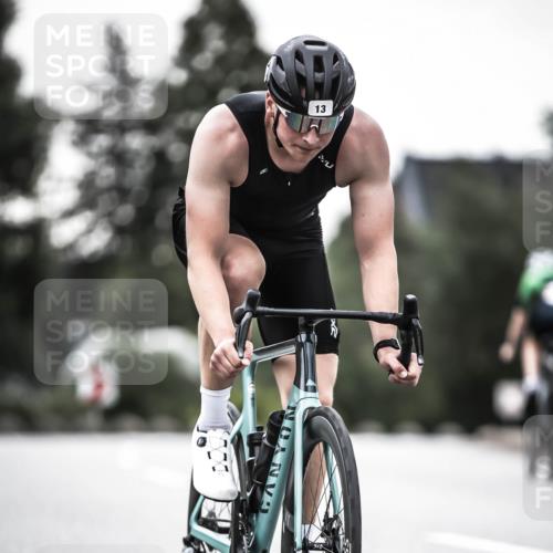 21.06.2026 - 29. Vierlanden-Triathlon H.Heesch http://msf.ph/oto/9912607 21.06.2026 09:56:47 Radfahren 12, 13 meine-sportfotos.de