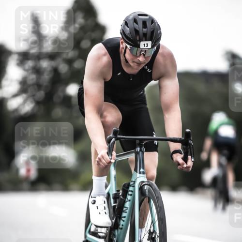 21.06.2026 - 29. Vierlanden-Triathlon H.Heesch http://msf.ph/oto/9912608 21.06.2026 09:56:47 Radfahren 12, 13 meine-sportfotos.de