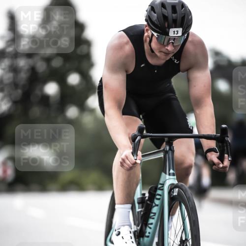 21.06.2026 - 29. Vierlanden-Triathlon H.Heesch http://msf.ph/oto/9912610 21.06.2026 09:56:47 Radfahren 12, 13 meine-sportfotos.de