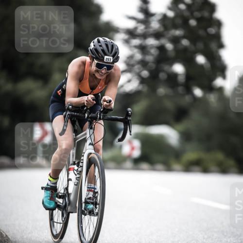 21.06.2026 - 29. Vierlanden-Triathlon H.Heesch http://msf.ph/oto/9912629 21.06.2026 09:57:09 Radfahren 243, 253 meine-sportfotos.de