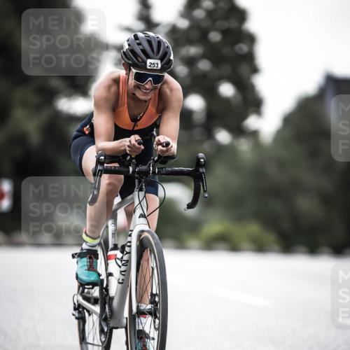 21.06.2026 - 29. Vierlanden-Triathlon H.Heesch http://msf.ph/oto/9912633 21.06.2026 09:57:09 Radfahren 243, 253 meine-sportfotos.de