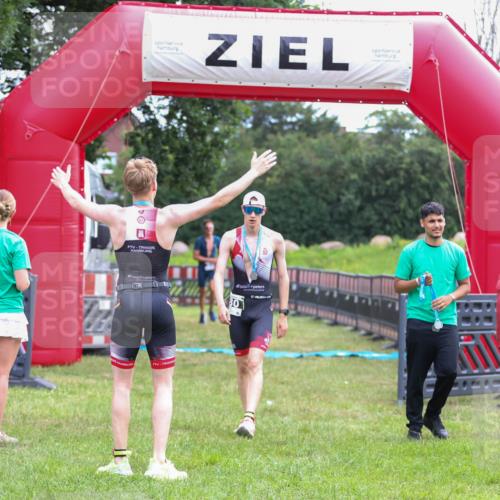 21.06.2026 - 29. Vierlanden-Triathlon Andreas Tolksdorf http://msf.ph/oto/9912937 21.06.2026 10:55:51 Ziel 339 meine-sportfotos.de
