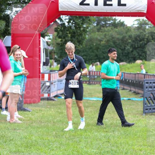 21.06.2026 - 29. Vierlanden-Triathlon Andreas Tolksdorf http://msf.ph/oto/9913028 21.06.2026 10:59:15 Ziel  meine-sportfotos.de