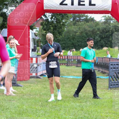 21.06.2026 - 29. Vierlanden-Triathlon Andreas Tolksdorf http://msf.ph/oto/9913031 21.06.2026 10:59:15 Ziel  meine-sportfotos.de
