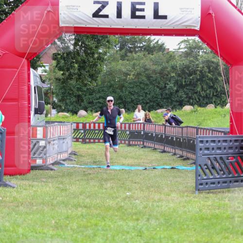 21.06.2026 - 29. Vierlanden-Triathlon Andreas Tolksdorf http://msf.ph/oto/9913094 21.06.2026 11:00:40 Ziel 308 meine-sportfotos.de