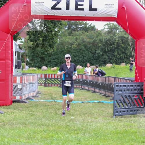 21.06.2026 - 29. Vierlanden-Triathlon Andreas Tolksdorf http://msf.ph/oto/9913106 21.06.2026 11:00:41 Ziel 308 meine-sportfotos.de