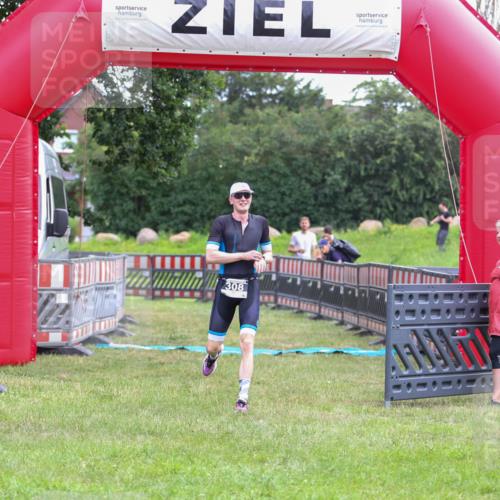 21.06.2026 - 29. Vierlanden-Triathlon Andreas Tolksdorf http://msf.ph/oto/9913111 21.06.2026 11:00:41 Ziel 308 meine-sportfotos.de