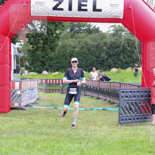 21.06.2026 - 29. Vierlanden-Triathlon Andreas Tolksdorf http://msf.ph/oto/9913112 21.06.2026 11:00:41 Ziel 308 meine-sportfotos.de