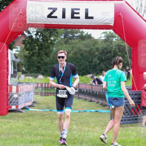 21.06.2026 - 29. Vierlanden-Triathlon Andreas Tolksdorf http://msf.ph/oto/9913114 21.06.2026 11:00:46 Ziel 414 meine-sportfotos.de