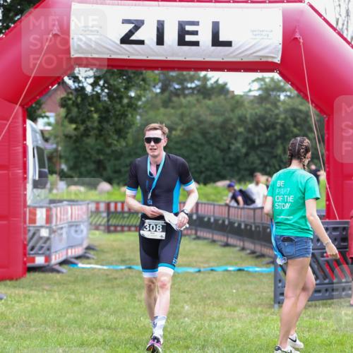 21.06.2026 - 29. Vierlanden-Triathlon Andreas Tolksdorf http://msf.ph/oto/9913116 21.06.2026 11:00:46 Ziel 414 meine-sportfotos.de