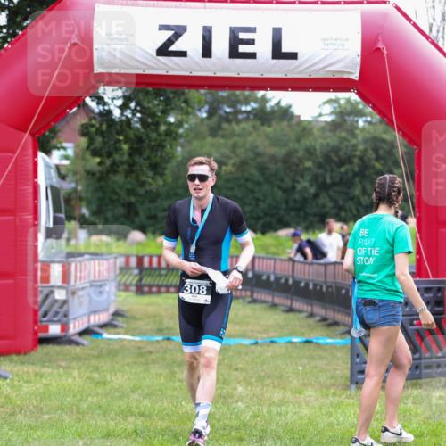 21.06.2026 - 29. Vierlanden-Triathlon Andreas Tolksdorf http://msf.ph/oto/9913117 21.06.2026 11:00:46 Ziel 414 meine-sportfotos.de