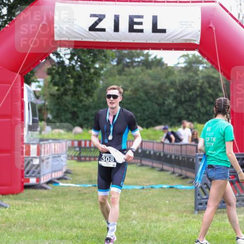 21.06.2026 - 29. Vierlanden-Triathlon Andreas Tolksdorf http://msf.ph/oto/9913119 21.06.2026 11:00:46 Ziel 414 meine-sportfotos.de