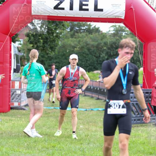 21.06.2026 - 29. Vierlanden-Triathlon Andreas Tolksdorf http://msf.ph/oto/9913177 21.06.2026 11:03:02 Ziel 312, 332 meine-sportfotos.de