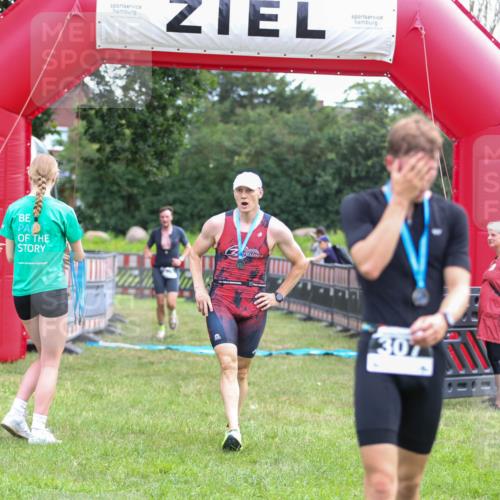 21.06.2026 - 29. Vierlanden-Triathlon Andreas Tolksdorf http://msf.ph/oto/9913188 21.06.2026 11:03:03 Ziel 312, 332 meine-sportfotos.de
