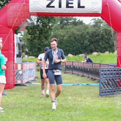 21.06.2026 - 29. Vierlanden-Triathlon Andreas Tolksdorf http://msf.ph/oto/9913224 21.06.2026 11:03:12 Ziel 312 meine-sportfotos.de
